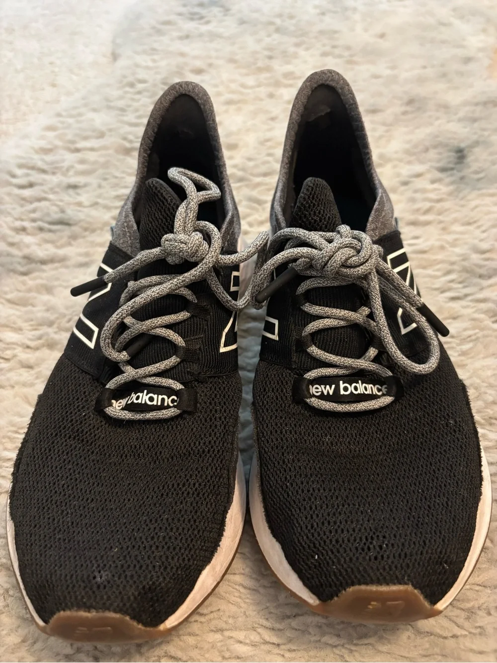 Women’s New Balance Roav size 8.5